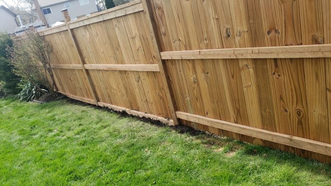 2023 - 4x4 Full Privacy Fence - Whitby Landscaping