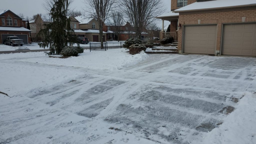 2025 - Whitby Snow Clearing Driveway, Sidewalk, Walkway