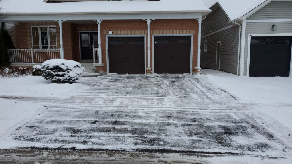 2025 - Whitby Snow Clearing Driveway, Sidewalk, Walkway 2