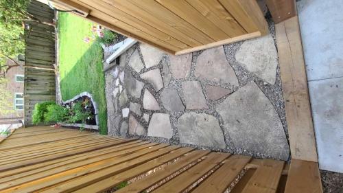 2024-Whitby-Landscaping-Garden-Wall-6-Flag-Stone