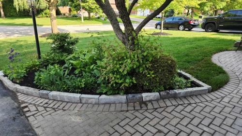 2025-Whitby-Landscaping-Garden-Wall-15-Natural-boulder-retaining-walls