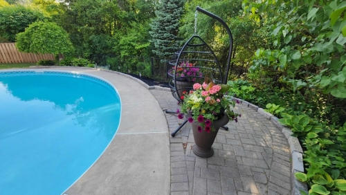 2025-Whitby-Landscaping-Garden-Wall-19-Ledger-rock-walls-Durham