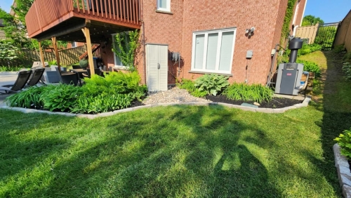 2025-Whitby-Landscaping-Garden-Wall-22-Natural-stone-retaining-walls-Durham-Region