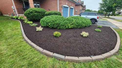 2025-Whitby-Landscaping-Garden-Wall-3-Concrete-block-retaining-walls