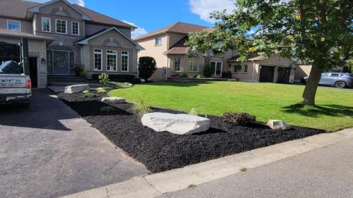 2021-b2-Front-garden-after