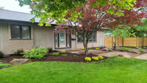 2021-g3-New-perennial-plant-addition-and-cleanup-of-existing-front-garden