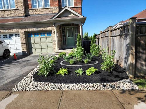2023-Gardens-28-Whitby-Landscaping