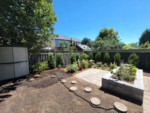 2023-Gardens-59-Whitby-Landscaping