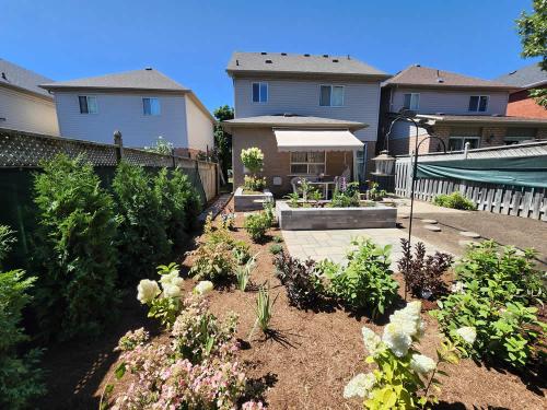 2023-Gardens-60-Whitby-Landscaping