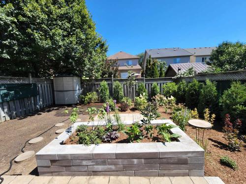 2023-Gardens-61-Whitby-Landscaping