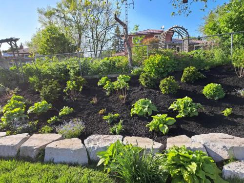 2024-Whitby-Landscaping-Gardening-31