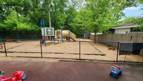 2025-Whitby-Landscaping-Gardening-25-Commercial-Mulch-Installation