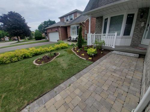 26 - Small Front Garden with Sod