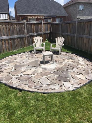 63 - Backyard flagstone