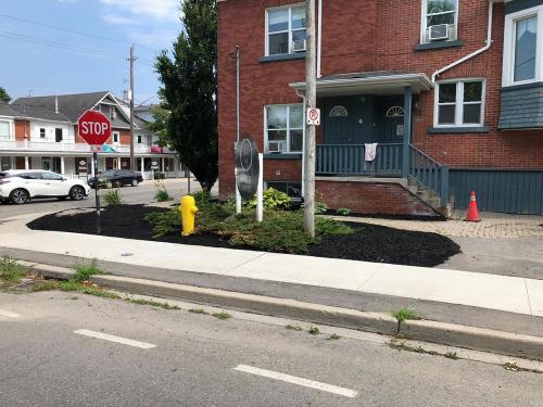 90 - Commercial garden maintenance