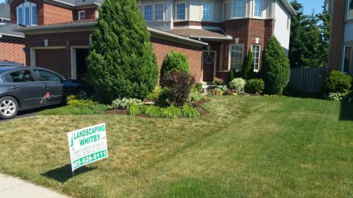 Front Yard Flower Bed Design