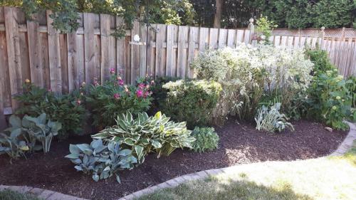 Garden Flower Bed Design Ideas 1