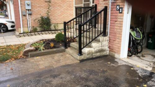 107 - Front Steps with Railing