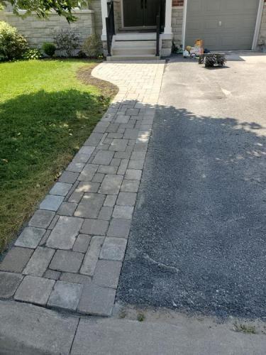 12 - Small Curvy Interlock Front Entrance