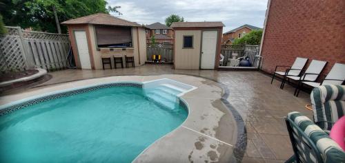 19 - Backyard Pool Unilock Beacon Hill