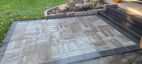2021-m1-Front-walkway-replacement-and-two-steps-in-Whitby-Bestway-Trevista-50-Grey-mix-with-Unilock-Sienna-smooth-Steps