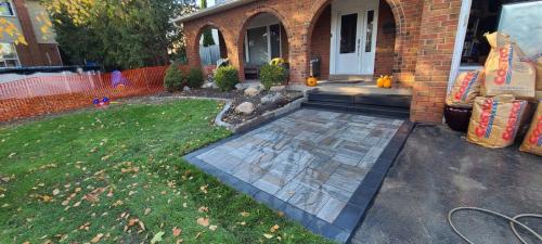 2021-m2-Interlock-walkway-replacement-and-two-steps-in-Whitby-Bestway-Trevista-50-Grey-mix-with-Unilock-Sienna-smooth-Steps