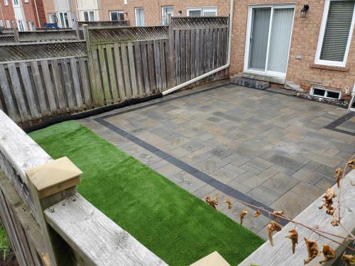 2023-Interlock-Hardscape-99-Whitby-Landscaping