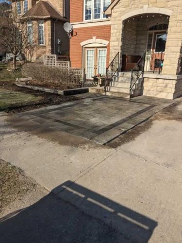 2024-Whitby-Landscaping-Landscaping-40-Front-Walkway