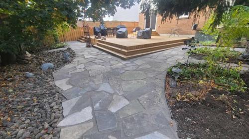 2024-Whitby-Landscaping-Landscaping-51-Flag-Stone