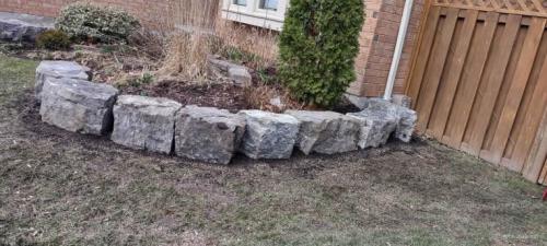 2023-Garden-Walls-11-Whitby-Landscaping