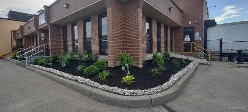 2023-Gardens-48-Whitby-Landscaping