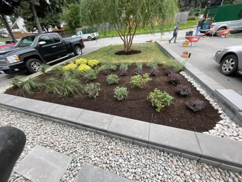 2023-Gardens-8-Whitby-Landscaping