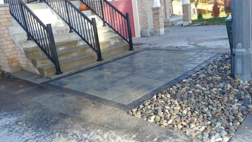 2023-Interlock-Hardscape-106-Whitby-Landscaping