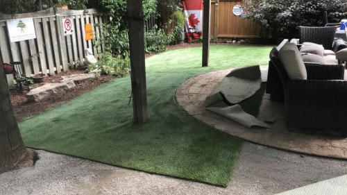 2021-Artificial-turf-installed-in-backyard-lounge-area