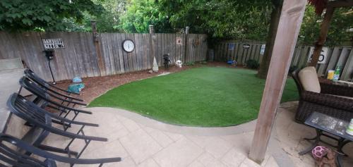 2021-a1-Artificial-turf-installation-in-private-backyard-in-Whitby