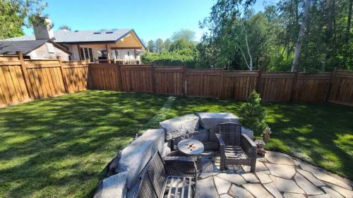2024-Whitby-Landscaping-Sod-9-Backyard-Flag-Stone-Sod